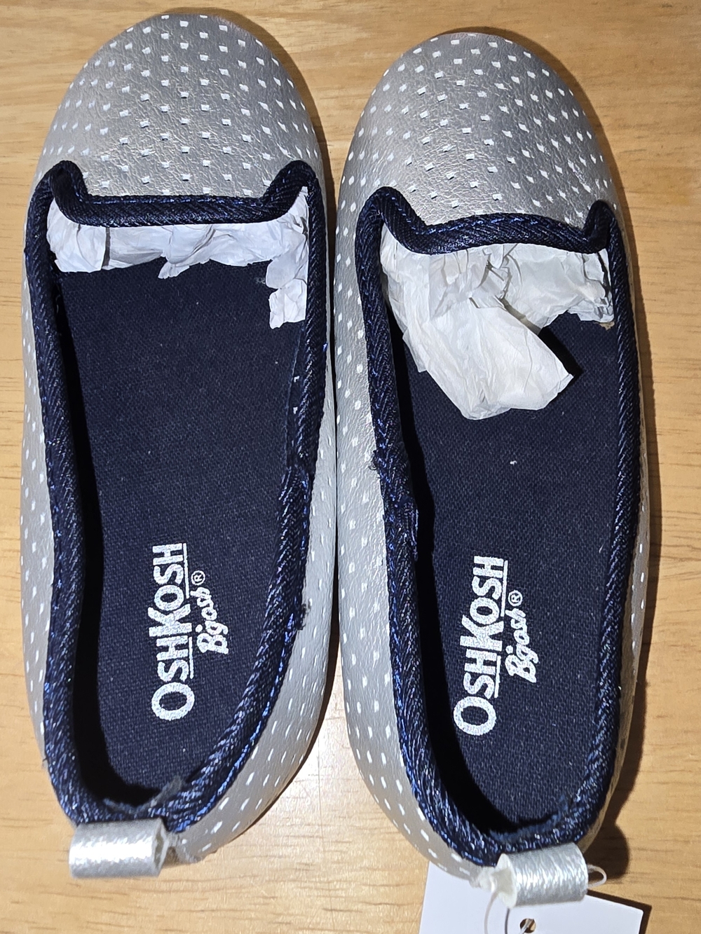 OshKosh B'gosh Girls' Silver Gray Slip-On Shoes Blue Trim - NWT Size 10